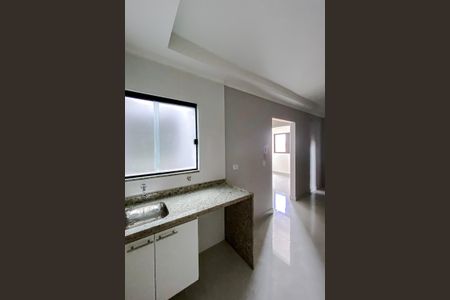 Apartamento para alugar com 2m², 2 quartos e sem vaga Apartamento para alugar com 2m², 2 quartos e sem vagaCozinha e Área de Serviço