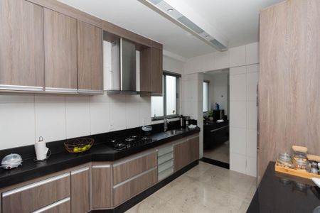 Apartamento para alugar com 180m², 4 quartos e 3 vagasCozinha