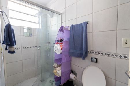 Banheiro de kitnet/studio à venda com 1 quarto, 26m² em Santana, Porto Alegre