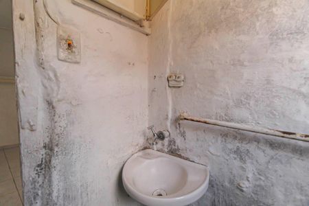 Banheiro de casa à venda com 1 quarto, 96m² em Vila Diva (zona Leste), São Paulo