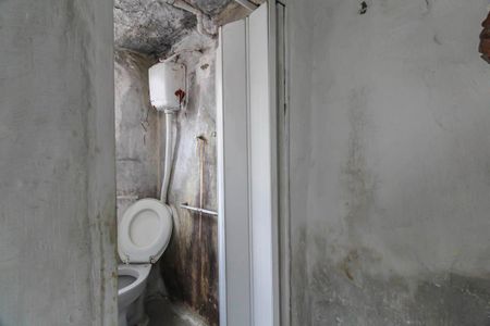 Banheiro de casa à venda com 1 quarto, 96m² em Vila Diva (zona Leste), São Paulo