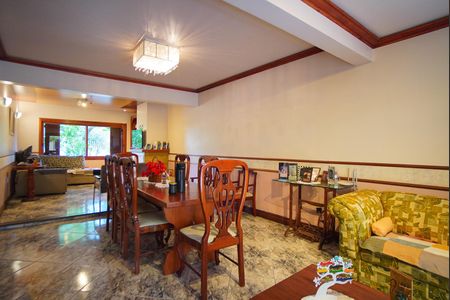 Casa para alugar com 475m², 6 quartos e 7 vagasSala de Jantar