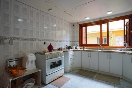 Casa para alugar com 475m², 6 quartos e 7 vagasCozinha