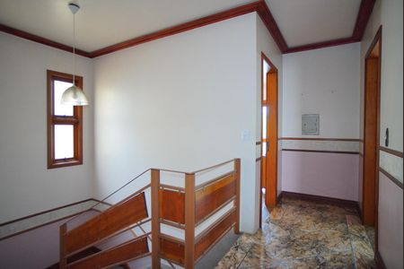 Casa para alugar com 475m², 6 quartos e 7 vagasCorredor