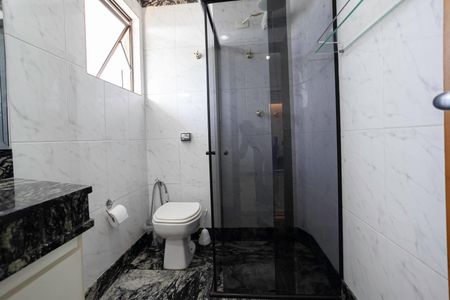 Apartamento à venda com 364m², 4 quartos e 4 vagasBanheiro da suíte 4