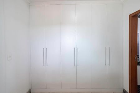 Apartamento à venda com 364m², 4 quartos e 4 vagasCobertura - Suíte 4