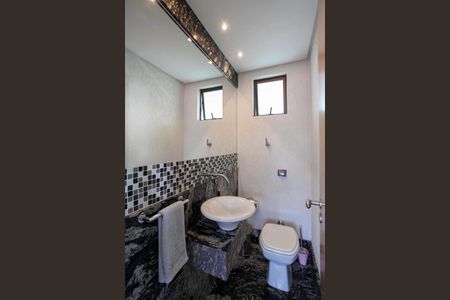 Apartamento à venda com 364m², 4 quartos e 4 vagasLavabo