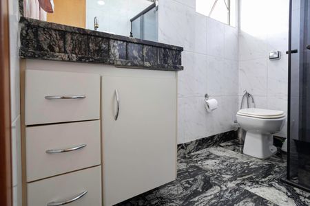 Apartamento à venda com 364m², 4 quartos e 4 vagasBanheiro da suíte 4