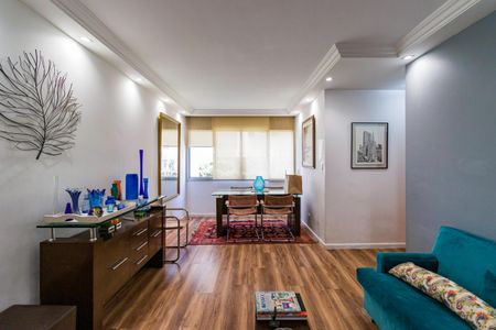 Sala de apartamento para alugar com 2 quartos, 84m² em Real Parque, São Paulo
