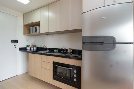 Cozinha de apartamento para alugar com 0 quarto, 25m² em Chácara Inglesa, São Paulo