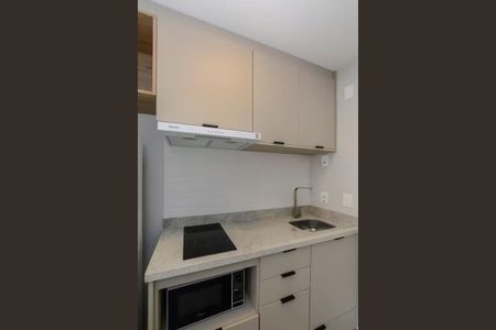 Cozinha de kitnet/studio para alugar com 1 quarto, 25m² em Boa Vista, Porto Alegre