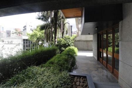 Apartamento para alugar com 261m², 4 quartos e 2 vagasJardim