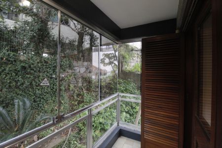 Apartamento para alugar com 261m², 4 quartos e 2 vagasSacada