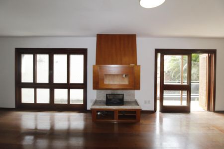 Apartamento para alugar com 261m², 4 quartos e 2 vagasSala