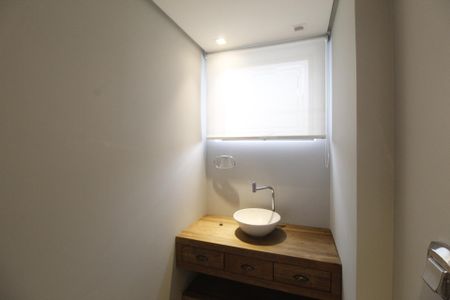 Apartamento para alugar com 261m², 4 quartos e 2 vagasLavabo