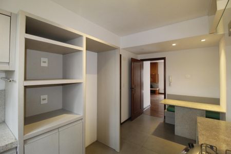 Apartamento para alugar com 261m², 4 quartos e 2 vagasCozinha