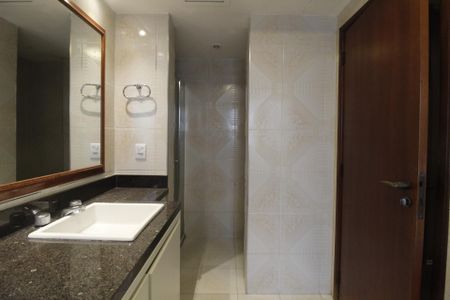 Apartamento para alugar com 261m², 4 quartos e 2 vagasBanheiro da Suíte 1