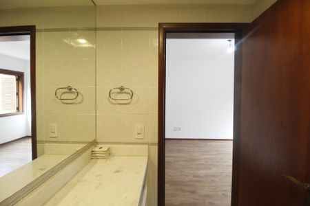 Apartamento para alugar com 261m², 4 quartos e 2 vagasBanheiro da Suíte 3