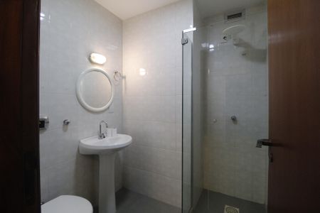Apartamento para alugar com 261m², 4 quartos e 2 vagasBanheiro de serviço