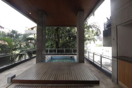 Apartamento para alugar com 261m², 4 quartos e 2 vagasVaranda gourmet