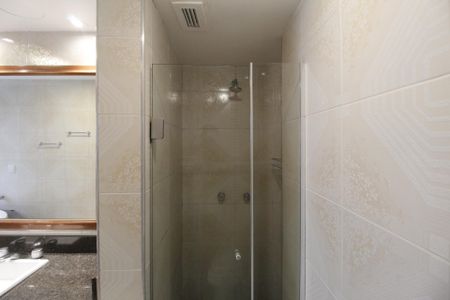 Apartamento para alugar com 261m², 4 quartos e 2 vagasBanheiro da Suíte 1