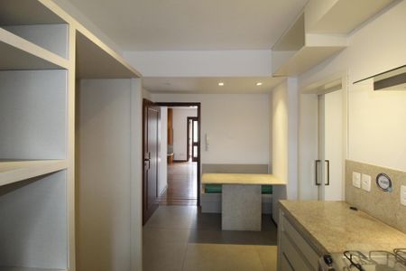 Apartamento para alugar com 261m², 4 quartos e 2 vagasCozinha