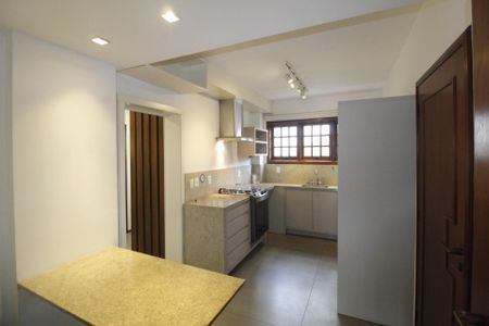 Apartamento para alugar com 261m², 4 quartos e 2 vagasCozinha