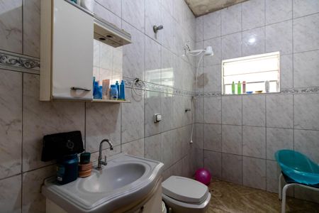 Casa à venda com 175m², 3 quartos e 3 vagas Casa à venda com 175m², 3 quartos e 3 vagasBanheiro 2