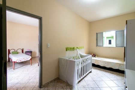 Casa à venda com 175m², 3 quartos e 3 vagas Casa à venda com 175m², 3 quartos e 3 vagasQuarto 2