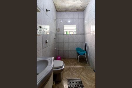 Casa à venda com 175m², 3 quartos e 3 vagas Casa à venda com 175m², 3 quartos e 3 vagasBanheiro 2