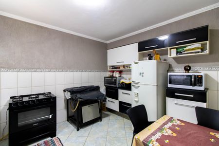 Casa à venda com 175m², 3 quartos e 3 vagas Casa à venda com 175m², 3 quartos e 3 vagasCasa 2 - Cozinha