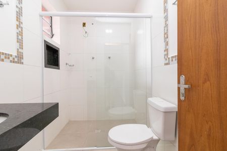 Banheiro de casa para alugar com 1 quarto, 70m² em Jardim Eliane, São Paulo