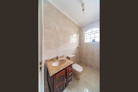 Banheiro  de casa para alugar com 3 quartos, 150m² em Jardim Pilar, Santo André
