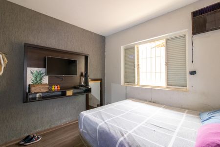 Casa à venda com 190m², 3 quartos e 4 vagasQuarto 2