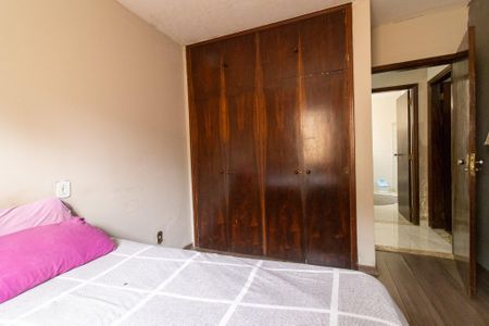 Casa à venda com 190m², 3 quartos e 4 vagasQuarto 2