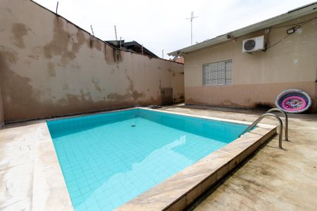 Casa à venda com 190m², 3 quartos e 4 vagasÁrea externa