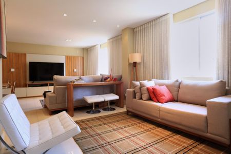 Sala de apartamento à venda com 4 quartos, 135m² em Lourdes, Belo Horizonte