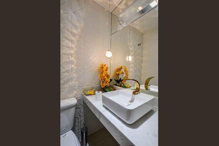 Lavabo de casa de condomínio à venda com 3 quartos, 182m² em Vila Assunção, Santo André