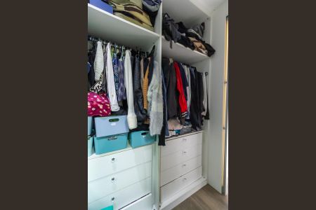 Apartamento à venda com 80m², 3 quartos e 1 vagaCloset da Suíte