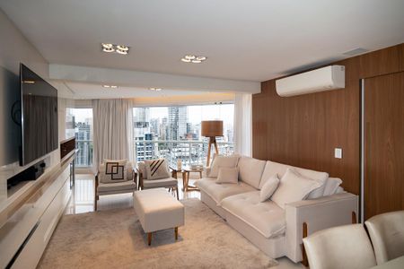 Sala de apartamento para alugar com 3 quartos, 120m² em Cerqueira César, São Paulo