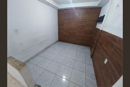 Casa de condomínio à venda com 35m², 1 quarto e sem vaga
