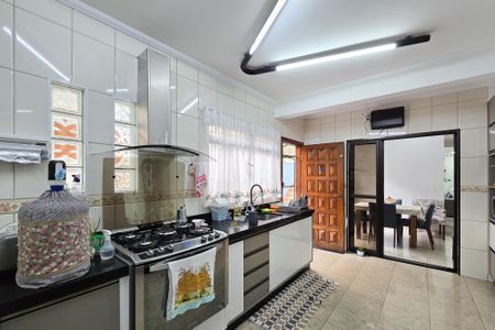 Casa à venda com 223m², 3 quartos e 2 vagasCozinha