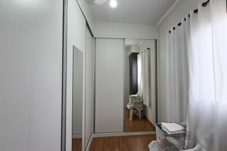 Casa à venda com 223m², 3 quartos e 2 vagasQuarto 1