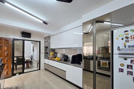 Casa à venda com 223m², 3 quartos e 2 vagasCozinha