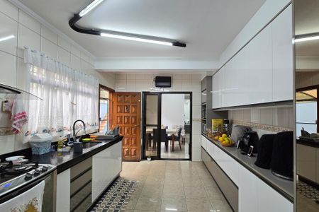 Casa à venda com 223m², 3 quartos e 2 vagasCozinha