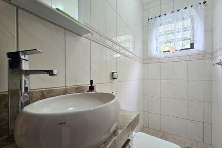 Casa à venda com 223m², 3 quartos e 2 vagasLavabo 1