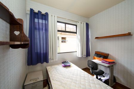 Sala de apartamento à venda com 3 quartos, 80m² em Coração Eucarístico, Belo Horizonte