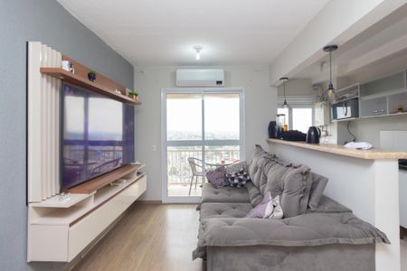 Sala de apartamento para alugar com 2 quartos, 46m² em Jardim das Oliveiras, São Paulo