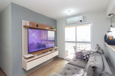 Sala de apartamento para alugar com 2 quartos, 46m² em Jardim das Oliveiras, São Paulo