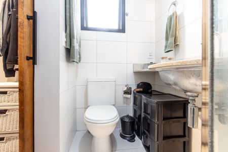 Apartamento para alugar com 65m², 1 quarto e 2 vagas Apartamento para alugar com 65m², 1 quarto e 2 vagasBanheiro da Suíte